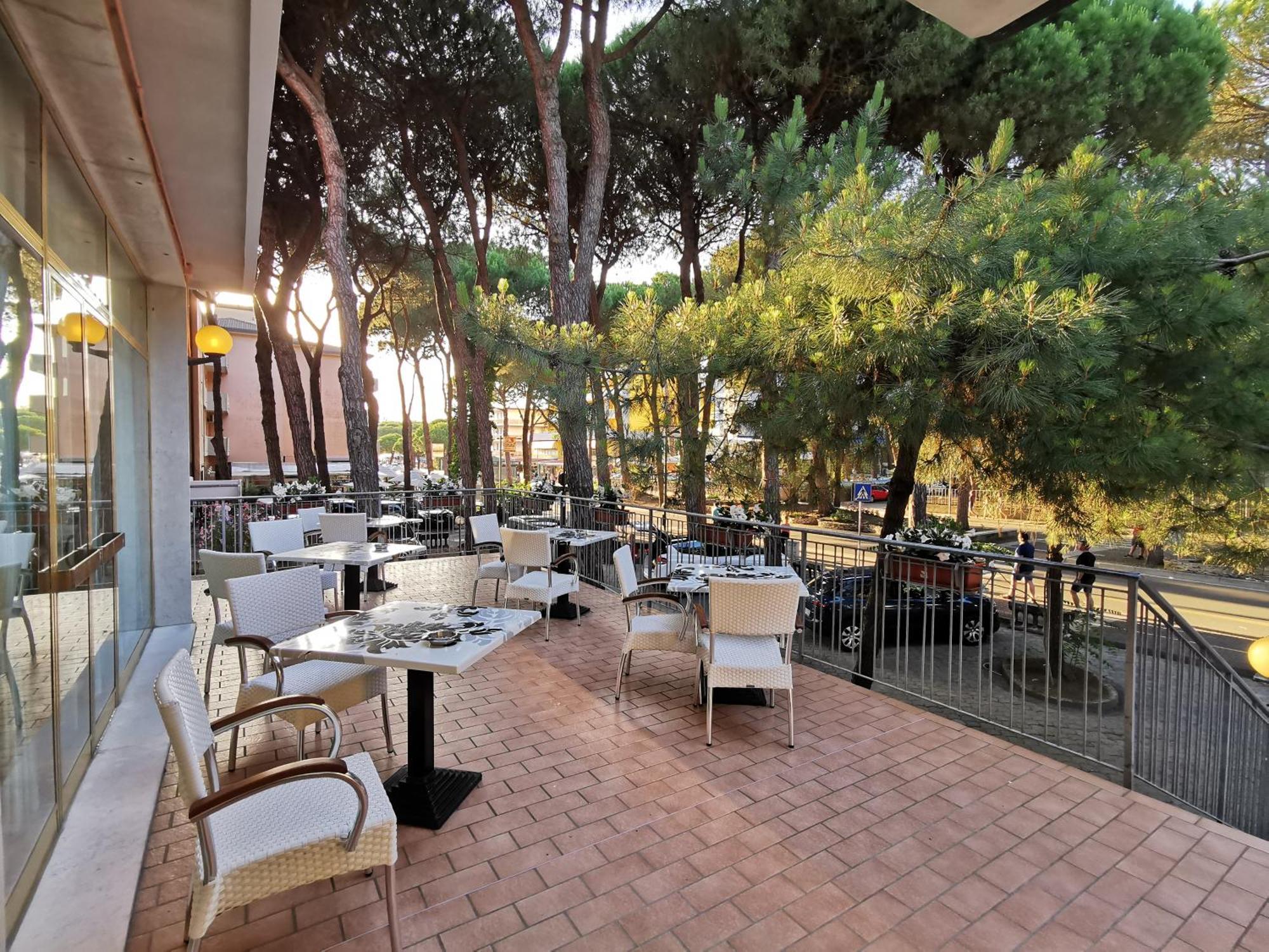 Hotel Pine Beach Rosolina Mare Exteriér fotografie